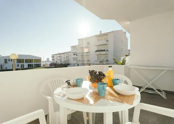 05 - The Location * Ferrel (Leiria)